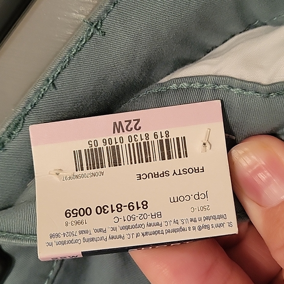 St. John's Bay Shorts - Picture 4 of 4